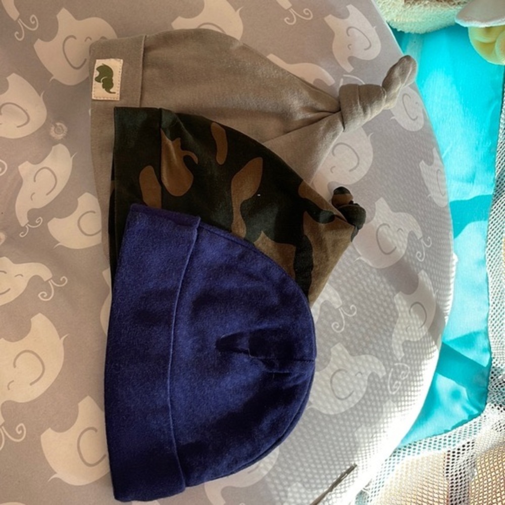 3 newborn hats